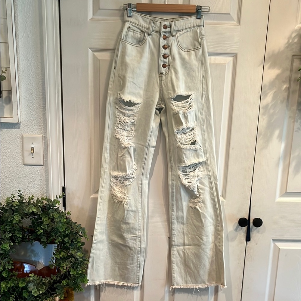 Vibrant Blue Flare Wide Leg Jeans with Vintage Distressing